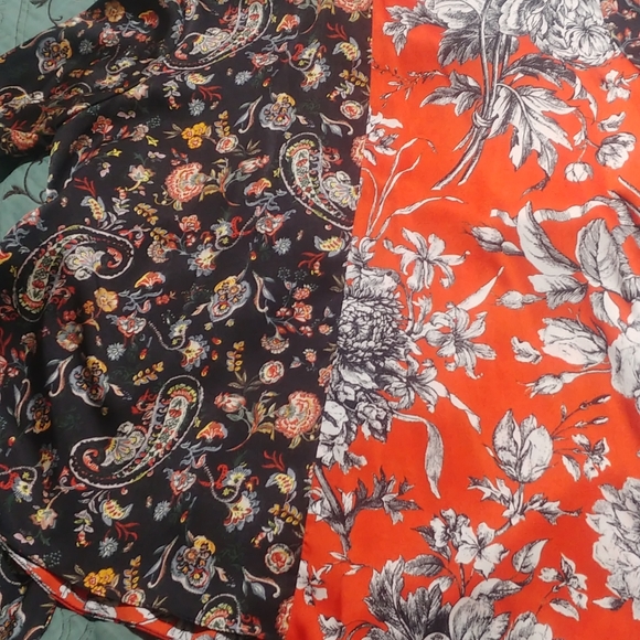 Blouse - Picture 3 of 3